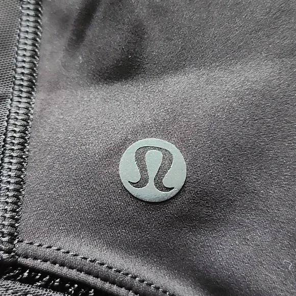 Lululemon Fast And Free HR Short 6" *Lace Trim In Black NWT - Picture 4 of 6